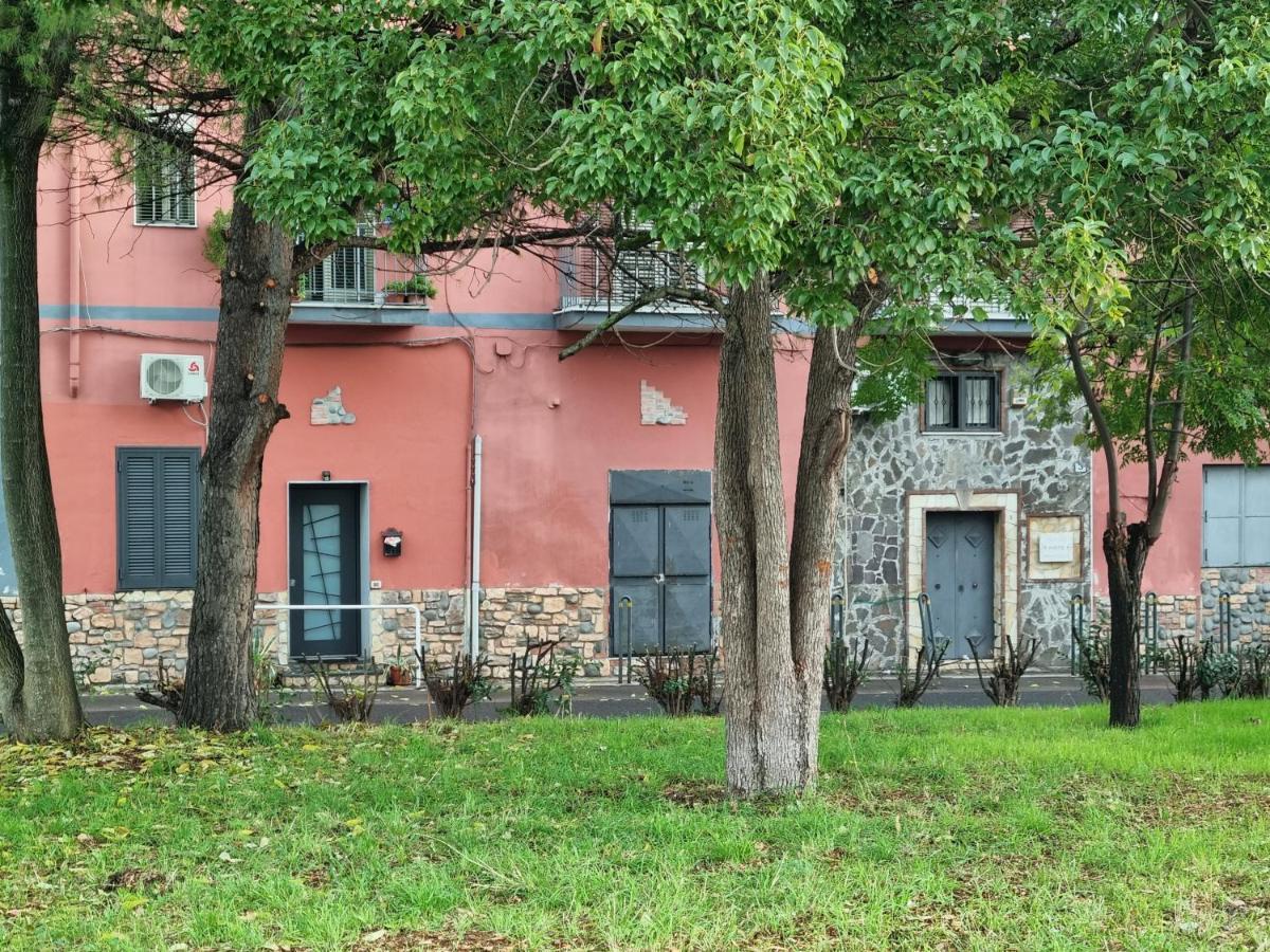 La Tana Del Viaggiatore, Parcheggio Gratuito Νάπολη Εξωτερικό φωτογραφία